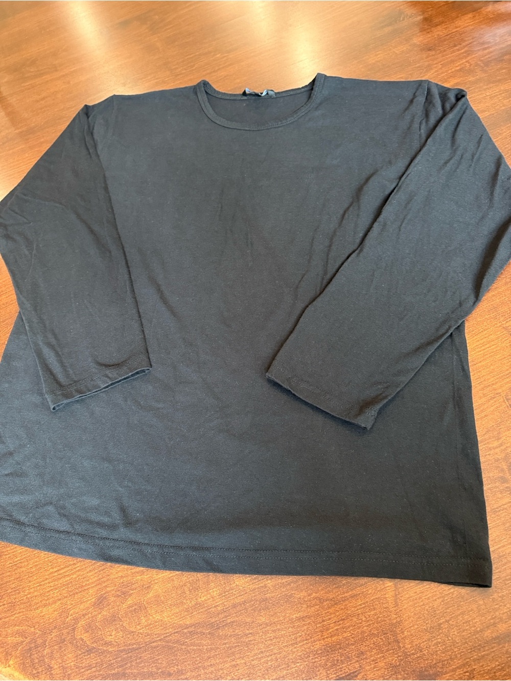 #followme Men's Black Long Sleeve Crewneck Shirt. L ptp 24” length 29”